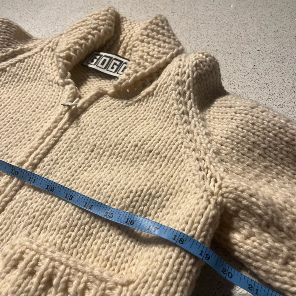 GOGO Hand Knit 100% Wool one size Made in Canada - Picture 11 of 16